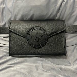 NEW w/ Tag - Michael Kors Purse / Belt Bag / Utility Belt / Hip Bag / Fanny Pack